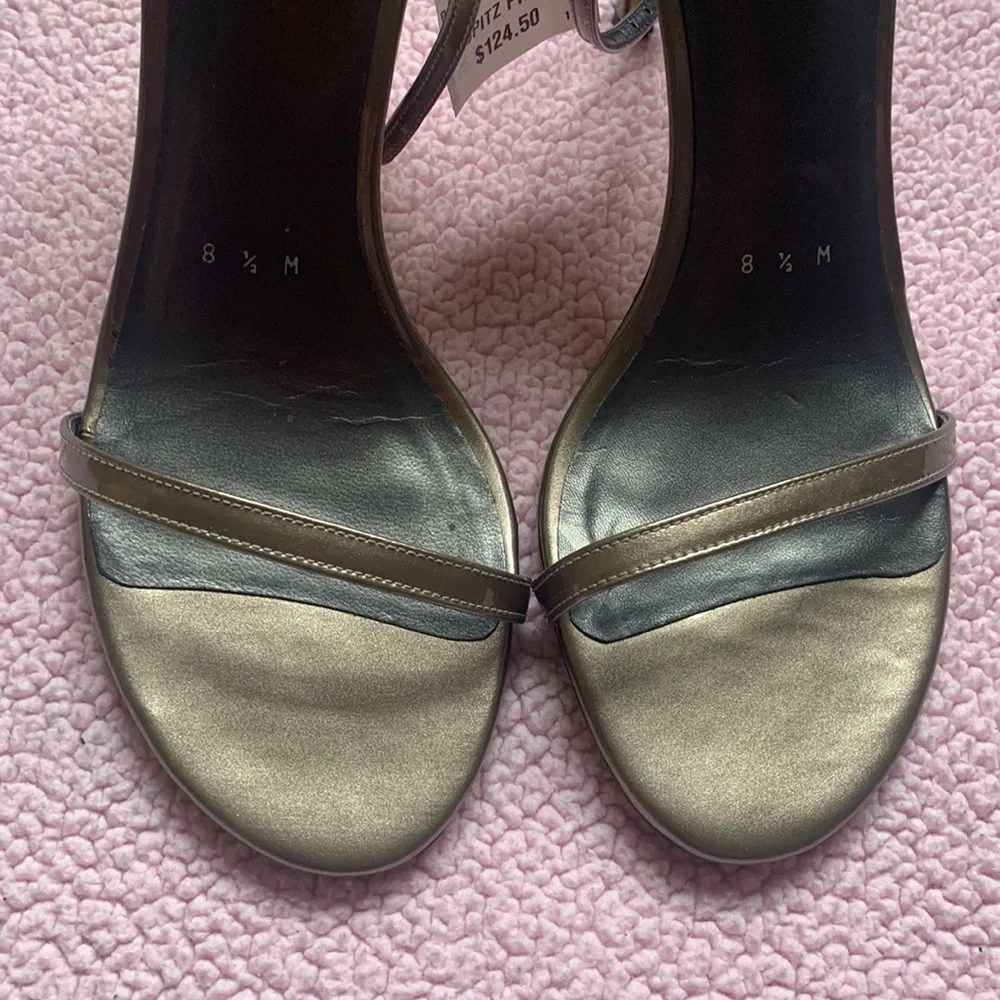 Stuart Weitzman be us